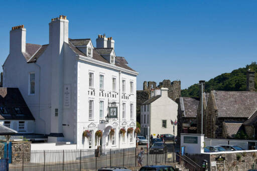 Outside of the Erskine Arms