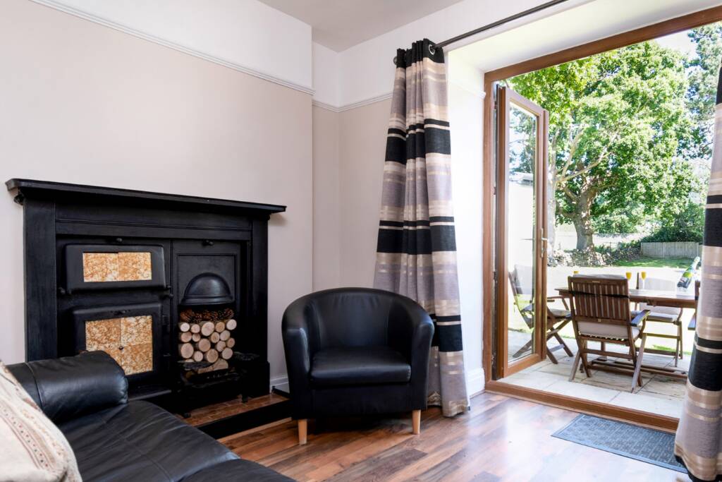 Relaxed seating at Y Gorlan Holiday Home in Snowdonia