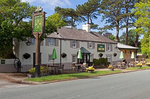 The front of the Groes Inn